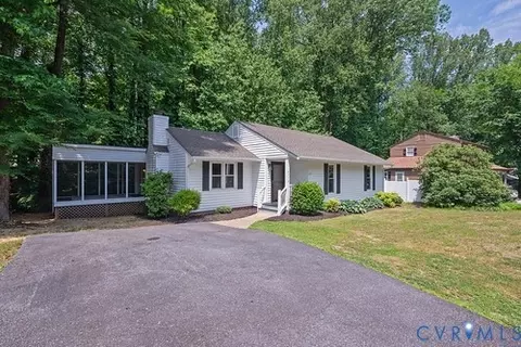 4716 Junilla Ln, Chesterfield, VA 23832