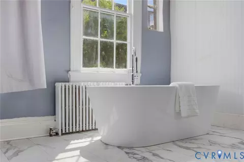 Bath - 3 E Clay St, Richmond, VA 23219 photo 4 of 5