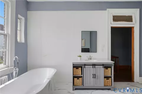 Bath - 3 E Clay St, Richmond, VA 23219 photo 5 of 5