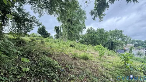 8 Lot Cross St, Martinsville, VA 24112