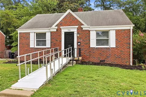 705 Elko Ave, Colonial Heights, VA 23834