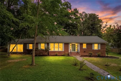 1136 Overbrook Rd, Petersburg, VA 23805
