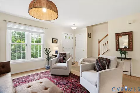 299 Robinson St #8, Ashland, VA 23005