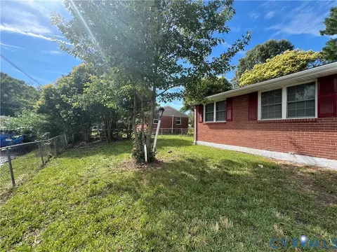Exterior - 1403 Algona Rd, Chesapeake, VA 23324 photo 8 of 12