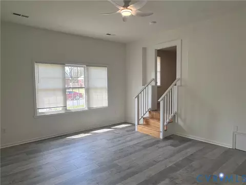 Living - 1403 Algona Rd, Chesapeake, VA 23324 photo 3 of 7
