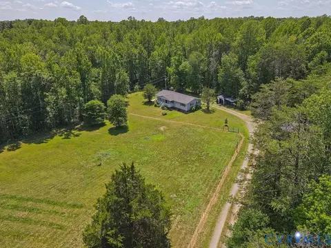 4710 E Grey Fox Cir, Gum Spring, VA 23065