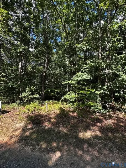 148 Pinehurst Dr, Louisa, VA 22942