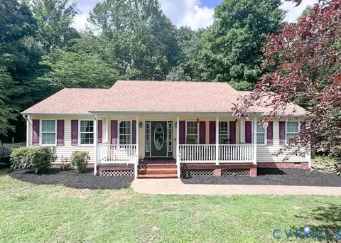 21330 Bailey Ln, Amelia Court House, VA 23002