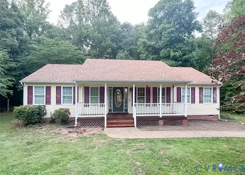 21330 Bailey Ln, Amelia Court House, VA 23002