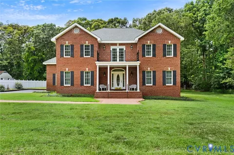 Exterior - 2620 Robious Crossing Dr, Midlothian, VA 23113 photo 3 of 10
