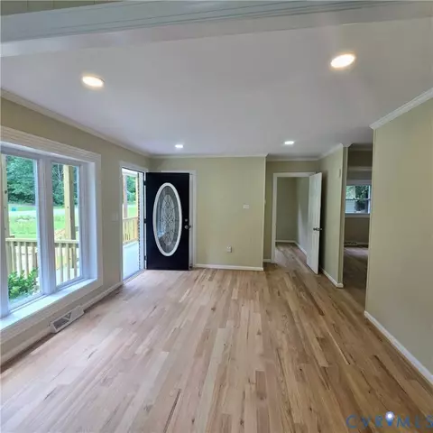 810 Luke St, Blackstone, VA 23824 photo 4