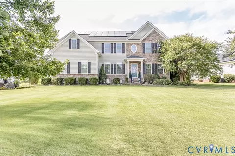 1907 White Mountain Dr, Chester, VA 23836