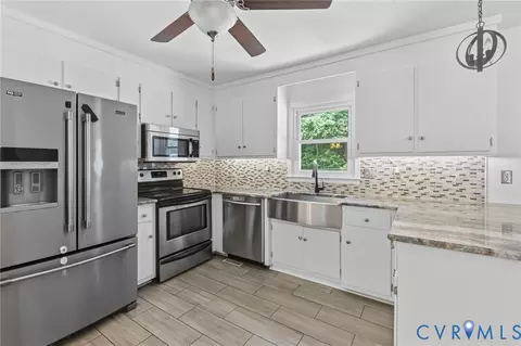 Kitchen - 2954 Maplevale Rd, Chester, VA 23831 photo 2 of 3