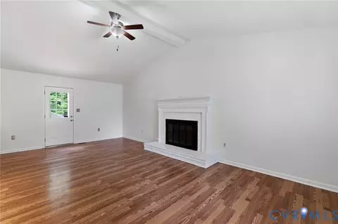 Living - 2954 Maplevale Rd, Chester, VA 23831 photo 3 of 4
