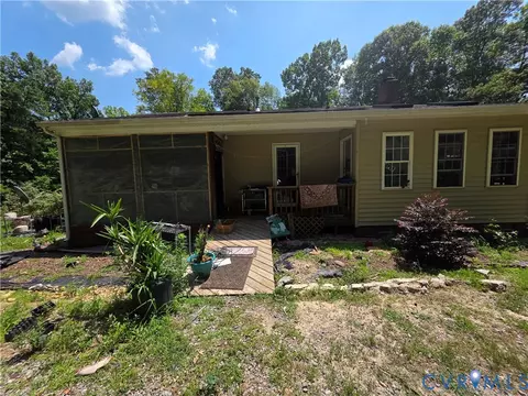 Exterior - 3161 Dorrell Rd, Aylett, VA 23009 photo 4 of 17