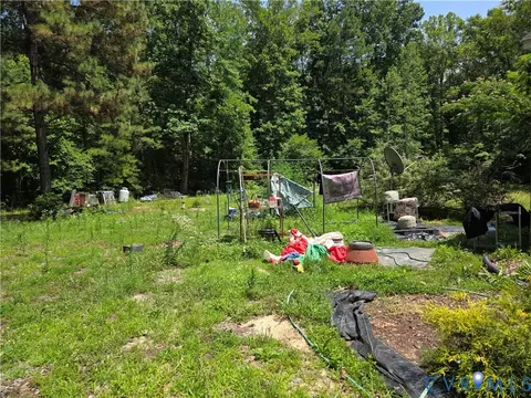 Exterior - 3161 Dorrell Rd, Aylett, VA 23009 photo 8 of 17