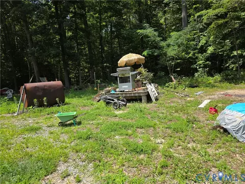 Exterior - 3161 Dorrell Rd, Aylett, VA 23009 photo 5 of 17