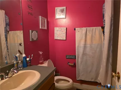Bath - 3161 Dorrell Rd, Aylett, VA 23009 photo 1 of 5