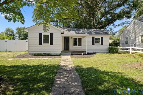 2911 Poplar St, Hopewell, VA 23860
