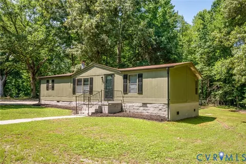 3877 Maidens Rd, Powhatan, VA 23139