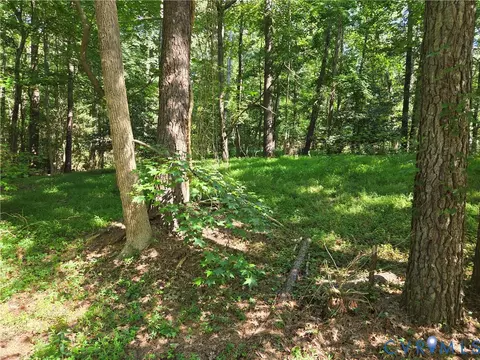 12731 Donegal Dr, Chesterfield, VA 23832