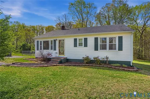 303 W 8th St, Mineral, VA 23117