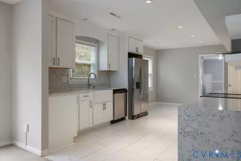 Kitchen - 207 Missionary Rdg, Hampton, VA 23669 photo 1 of 1