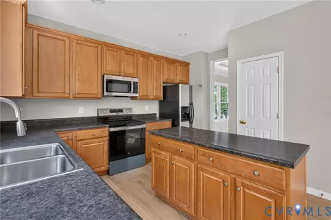 Kitchen - 14219 Jeffries Pl, Midlothian, VA 23114 photo 3 of 3