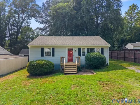6712 Cherry Rd, Quinton, VA 23141