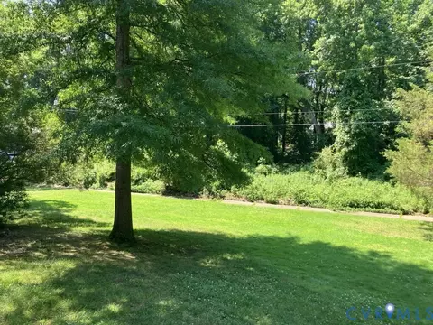 Exterior - 11923 W Briar Patch Dr, Midlothian, VA 23113 photo 5 of 6
