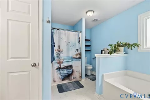Bath - 3003 Chartwood Dr, Sandston, VA 23150 photo 2 of 5