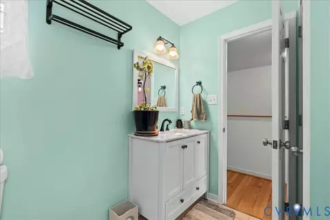 Bath - 3003 Chartwood Dr, Sandston, VA 23150 photo 4 of 5