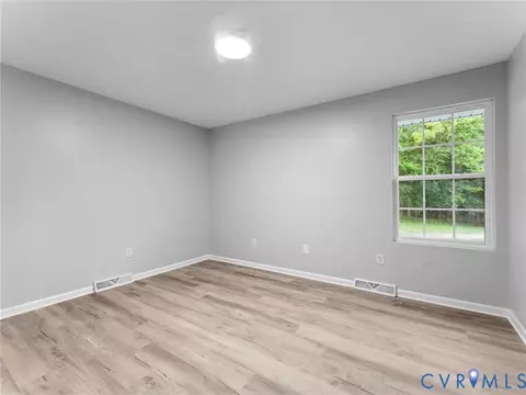 Bedroom - 14705 Gatewood Rd, Dewitt, VA 23840 photo 5 of 5