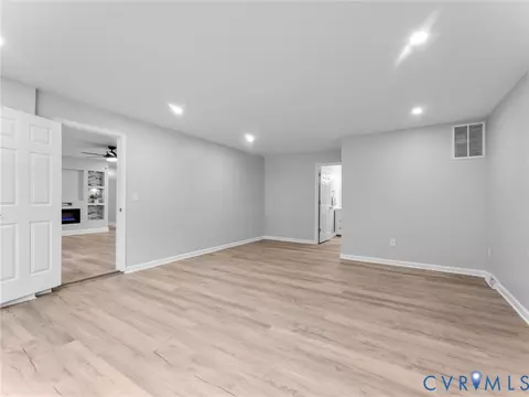 Living - 14705 Gatewood Rd, Dewitt, VA 23840 photo 7 of 11