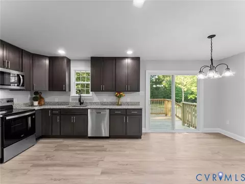 Kitchen - 14705 Gatewood Rd, Dewitt, VA 23840 photo 5 of 7