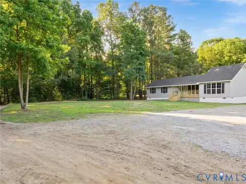 Exterior - 14705 Gatewood Rd, Dewitt, VA 23840 photo 5 of 10