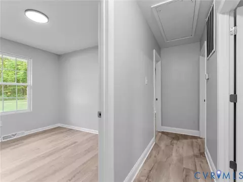Entry Way - 14705 Gatewood Rd, Dewitt, VA 23840 photo 4 of 4