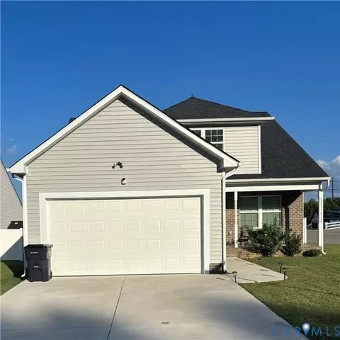 3901 Lighthouse Ln, Hopewell, VA 23860
