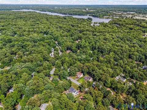 6310 Walnut Bend Ter, Midlothian, VA 23112 photo 2