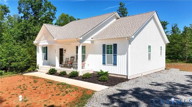 358 Blackwell Rd, Scottsville, VA 24590