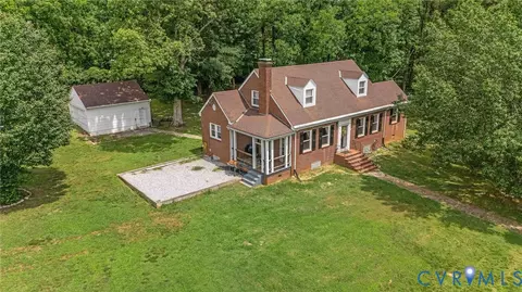 1900 9th St, Victoria, VA 23974