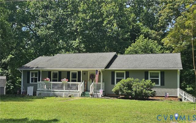 14600 Ramblewood Dr, Chester, VA 23836