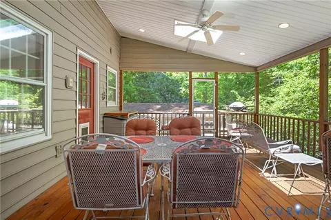 Exterior - 413 Pleasanthill Dr, North Chesterfield, VA 23236 photo 5 of 11