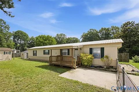 2302 Swift Bluff Dr, Colonial Heights, VA 23834