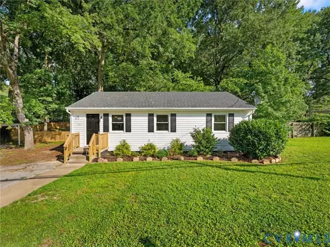 2808 Granby St, Hopewell, VA 23860