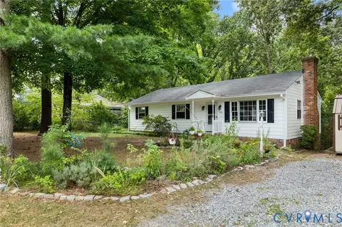 7281 Cornfield Ct, Mechanicsville, VA 23111