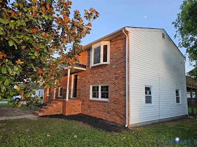 1211 Clifton Dr, Colonial Heights, VA 23834