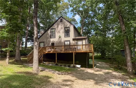 1617 Colehollow Dr, Midlothian, VA 23113