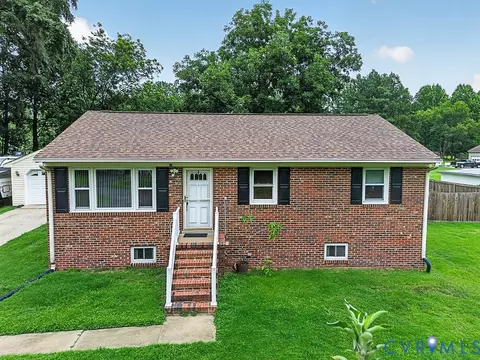 2032 Fortview Dr, Chester, VA 23831