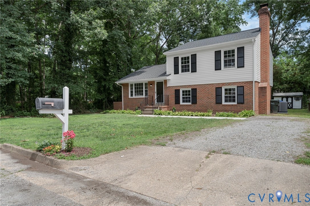 2001 Saline Dr, Richmond, VA 23224 photo 2